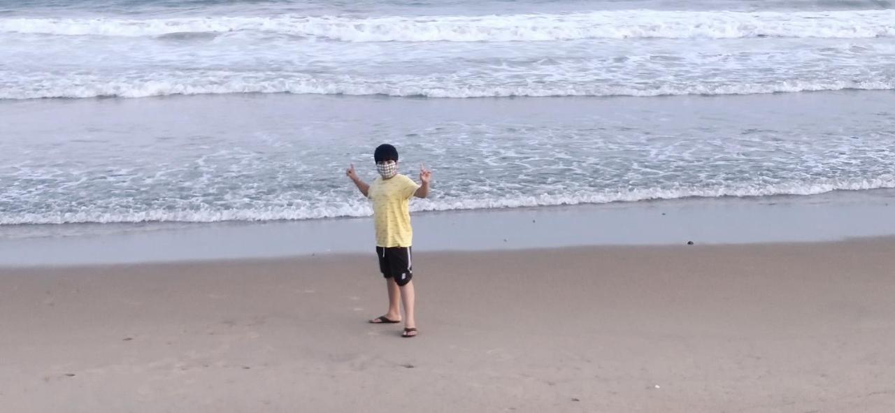 Ln Beach Homestay Puri Bagian luar foto