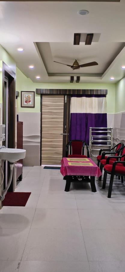 Ln Beach Homestay Puri Bagian luar foto