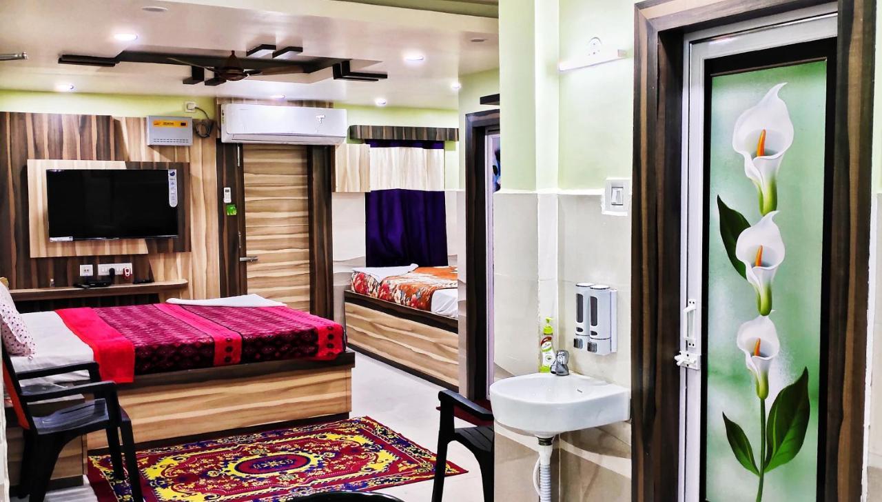 Ln Beach Homestay Puri Bagian luar foto